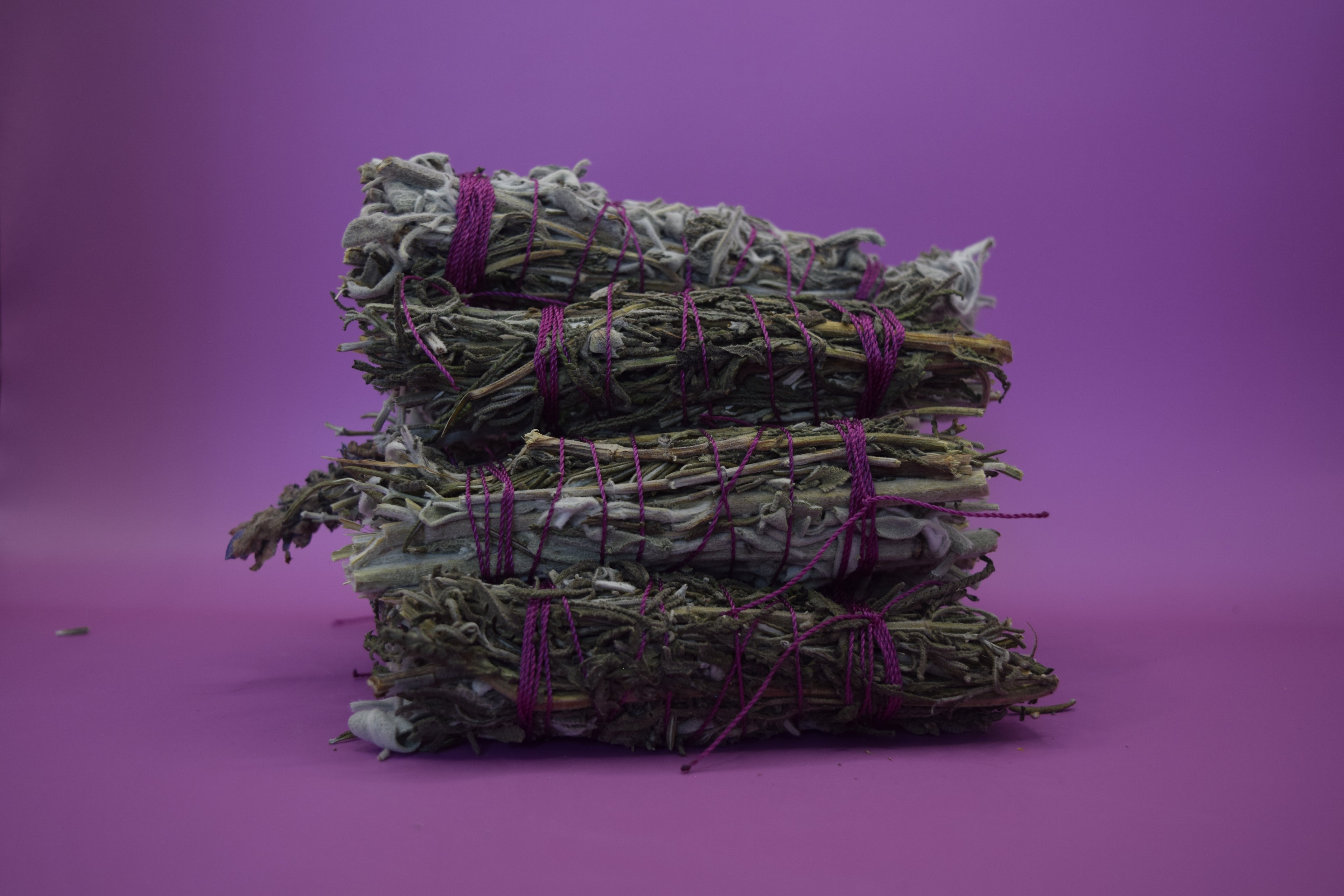 Sahumerio de Canela, pétalos de Rosas y Salvia