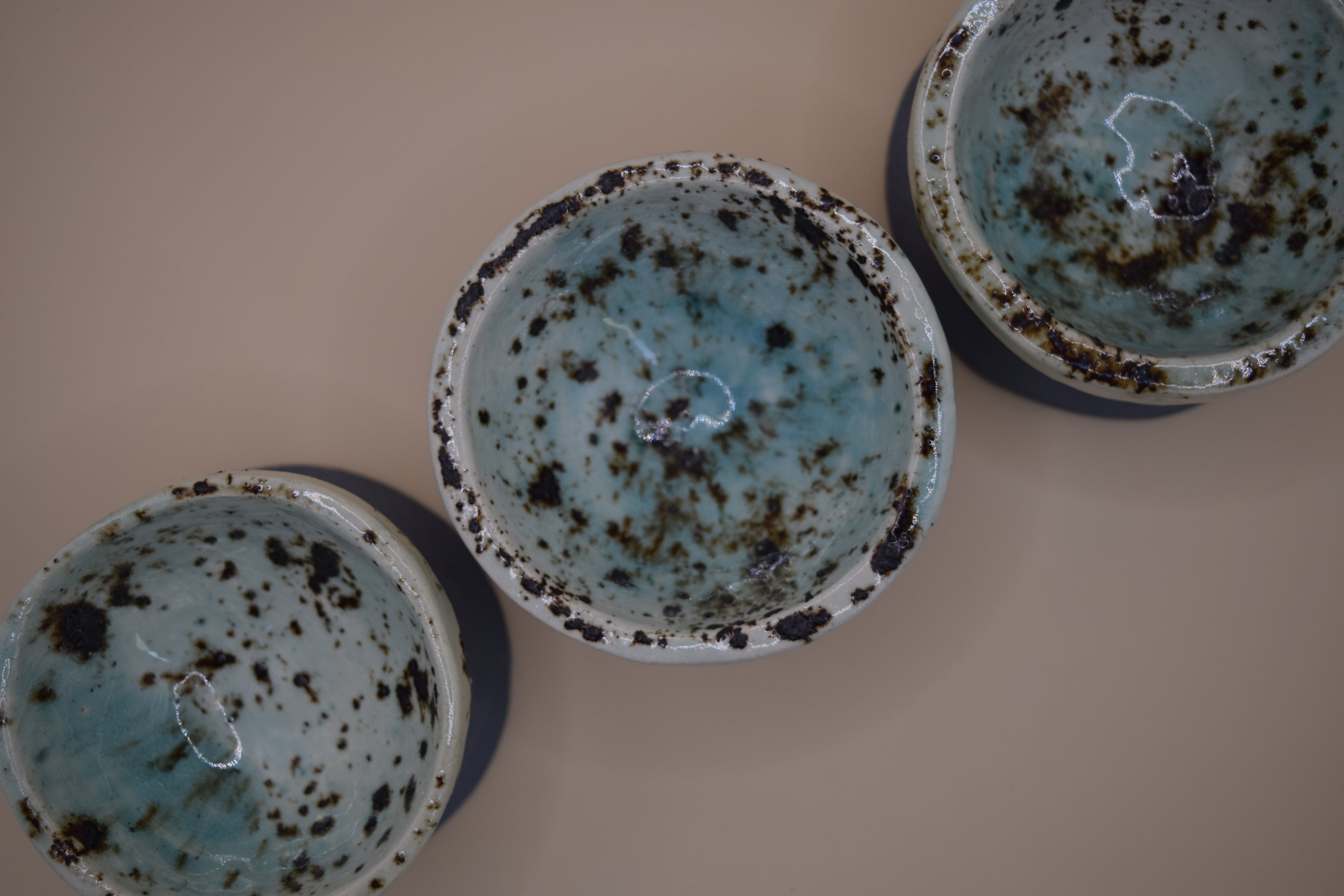 Cuencos Aqua con Manchas