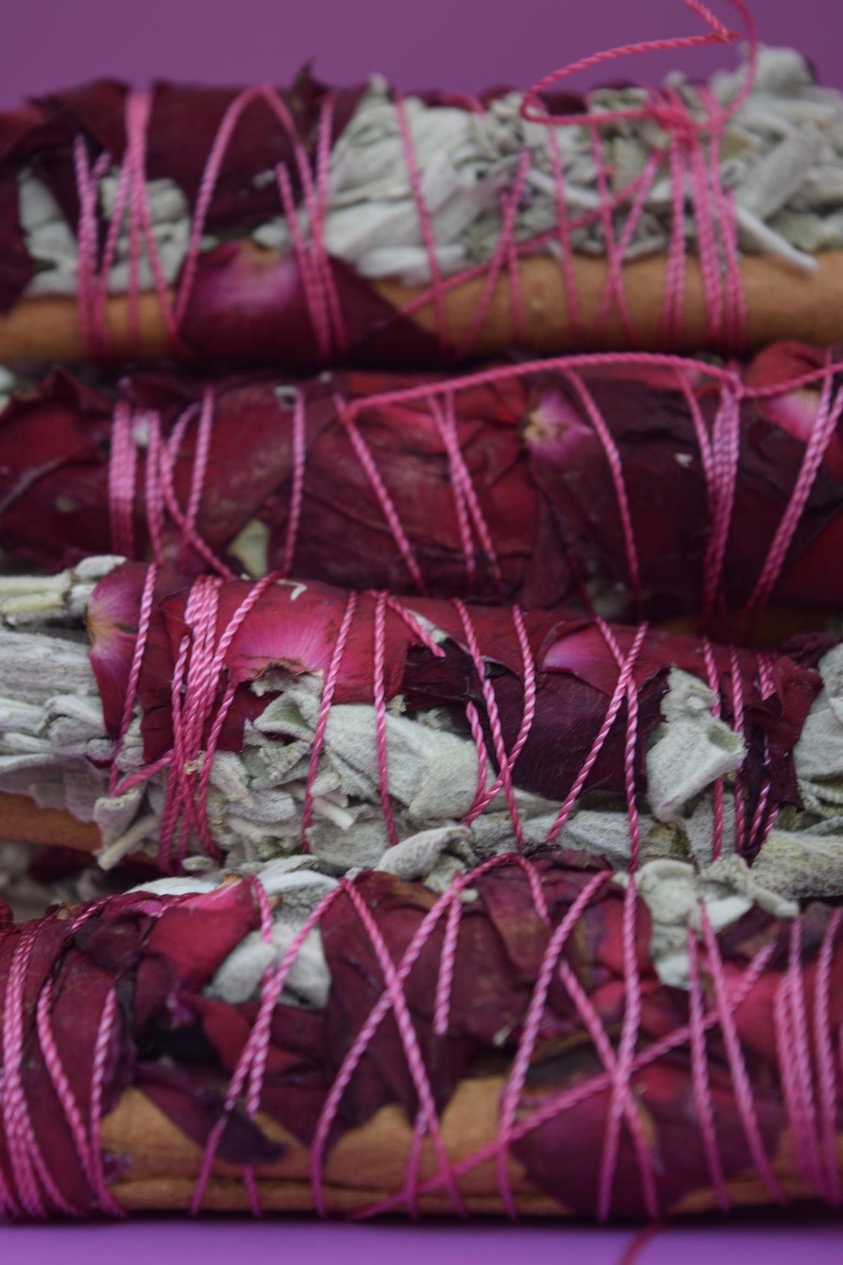 Sahumerio de Canela, pétalos de Rosas y Salvia